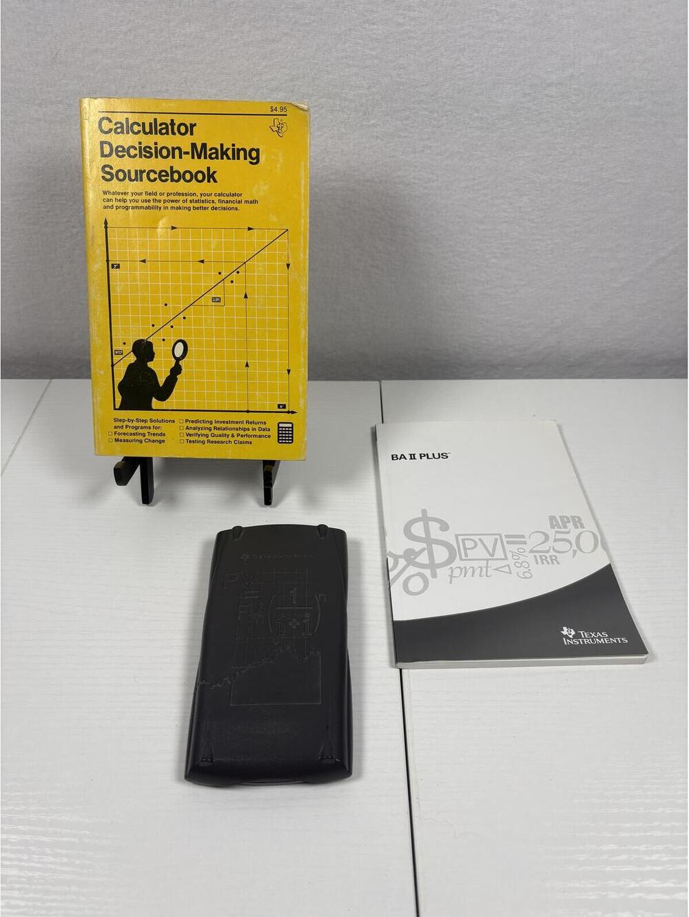 Texas Instruments BA II Plus Financial Calculator w/ Cover Manual & Sourcebook